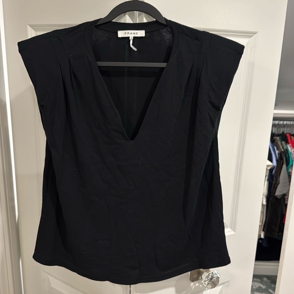 Frame short sleeve top with slight shoulder pad